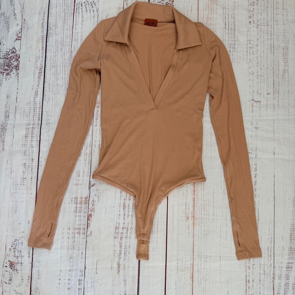 ALIX NYC Ribbed Long Sleeve Monterey Bodysuit in Camel Beige Size S